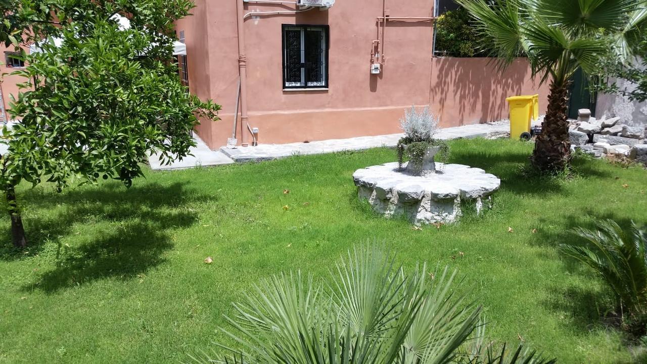 Vesuvius Gardens - Fagianeria Borbonica Relais Acomodação com café da manhã Ercolano Exterior foto